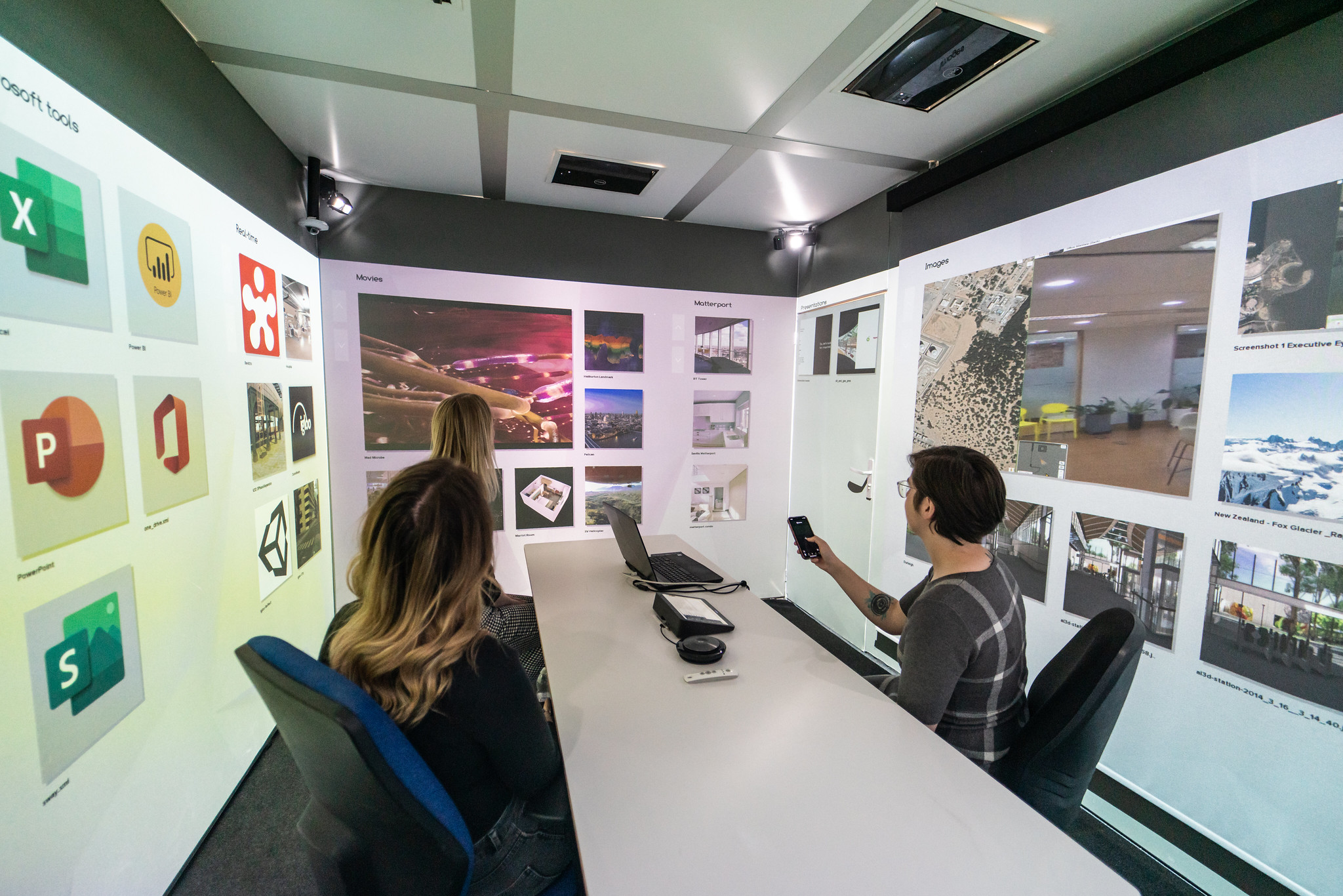 Immersive Workspaces And Rooms Shared Immersive Technology Igloo Vision